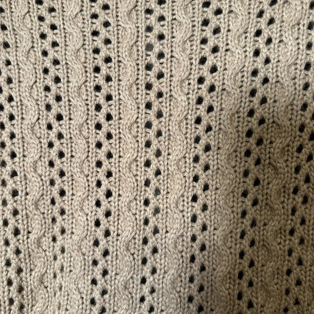 Riani tie waist button down sweater German size 34 equivalent to a US small